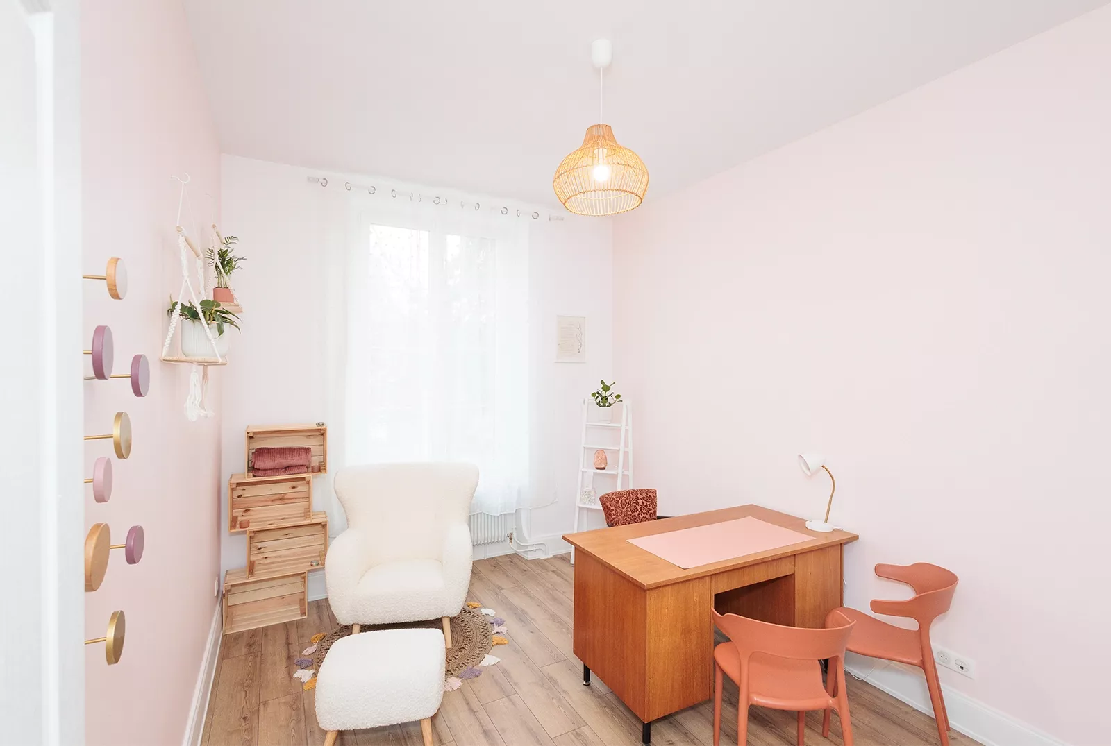 Bureau pour praticien du bien-être et accompagnant dans le Haut-Rhin