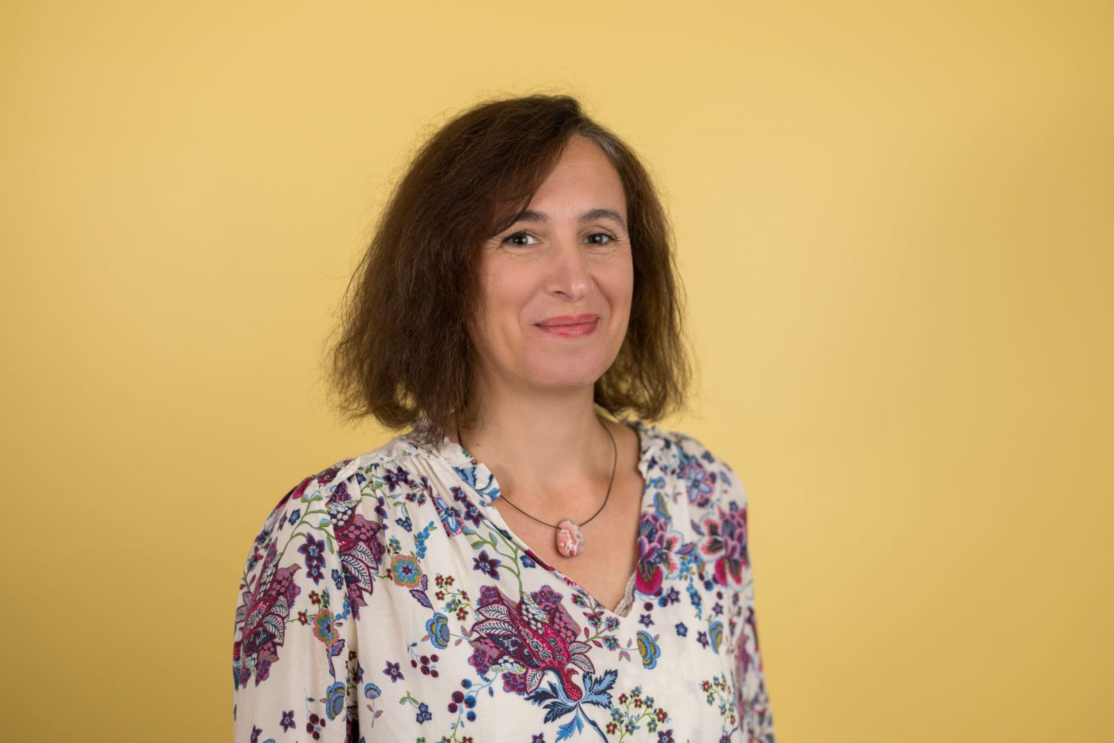 Marion, Energéticienne, Relaxologue, Lithothérapeute , Moon Mother®, praticienne en analyse transgénérationnelle